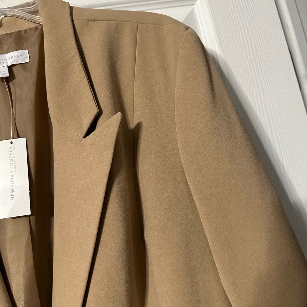 New York & Company Tan Blazer - Picture 5 of 16
